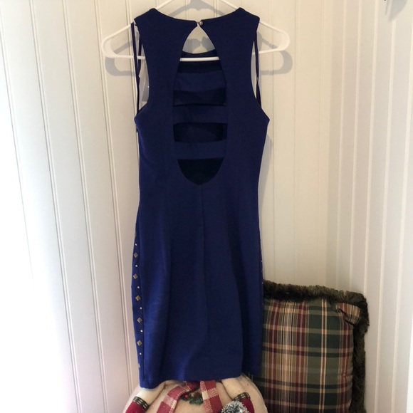 Studded! - Picture 6 of 8